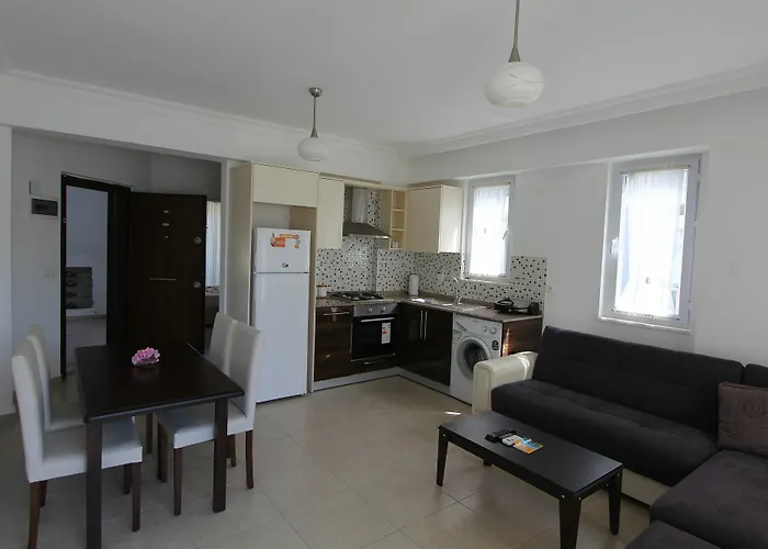 Lighthouse Legend Aparts *