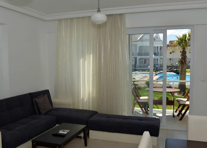 Lighthouse Legend Aparts *