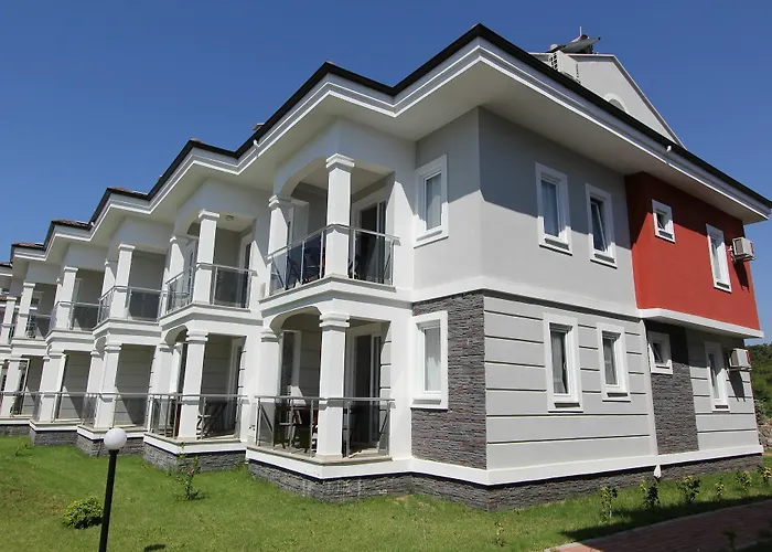 Lighthouse Legend Aparts