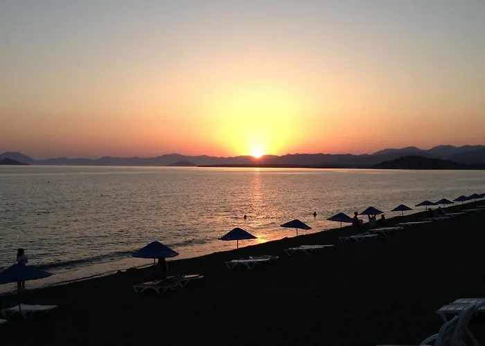 Lighthouse Legend Aparts *