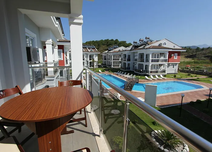 Lighthouse Legend Aparts