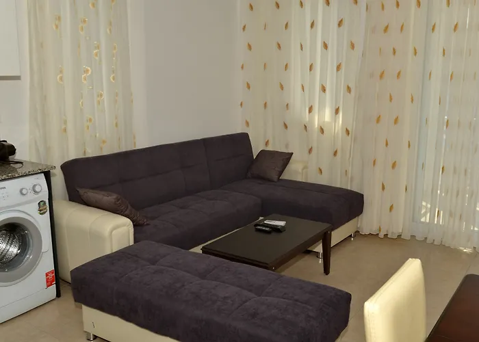 Lighthouse Legend Aparts *