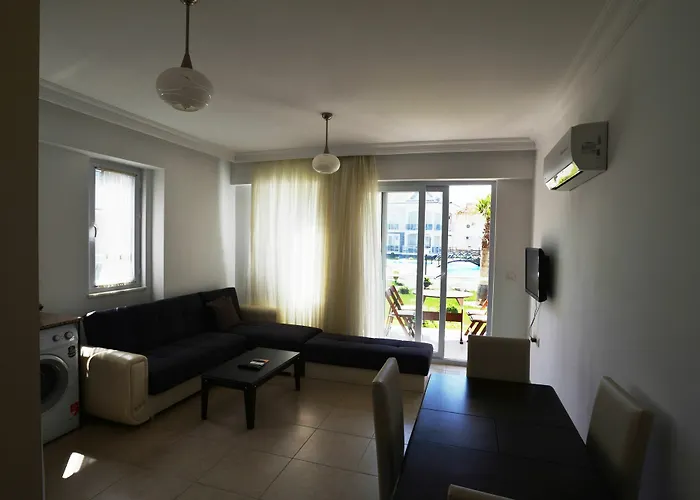 Lighthouse Legend Aparts *